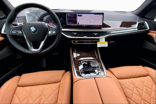 Manhattan Green Metallic 2026 BMW X5 PHEV xDrive50e