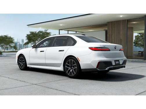 Mineral White Metallic 2026 BMW 760 760i xDrive