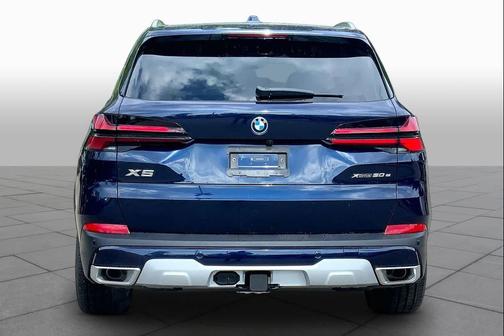 Tanzanite Blue II Metallic 2026 BMW X5 PHEV xDrive50e
