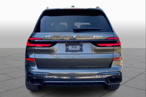 Manhattan Green Metallic 2026 BMW X7 M60i