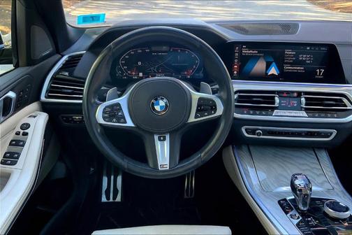 2021 BMW X5 M50i