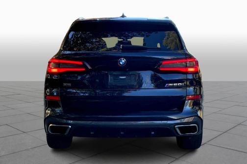 2021 BMW X5 M50i
