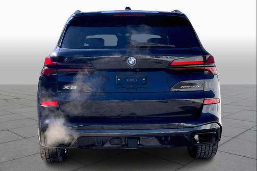 Carbon Black Metallic 2026 BMW X5 PHEV xDrive50e