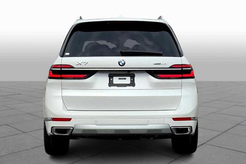 2025 BMW X7 xDrive40i