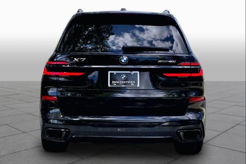 Black Sapphire Metallic 2025 BMW X7 xDrive40i