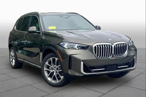 Manhattan Green Metallic 2026 BMW X5 xDrive40i