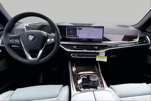 Manhattan Green Metallic 2026 BMW X5 xDrive40i