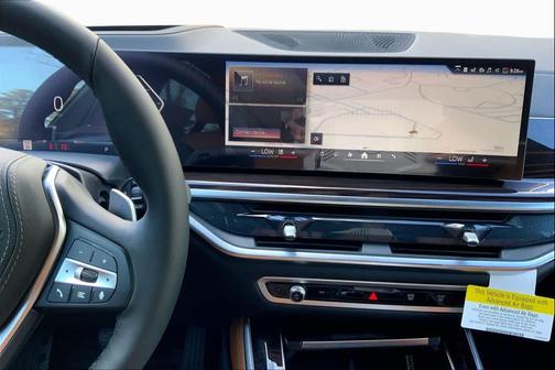 Mineral White Metallic 2026 BMW X5 xDrive40i