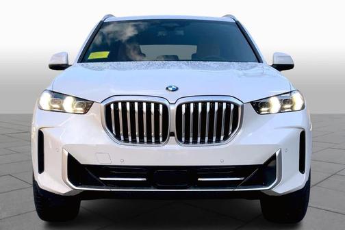 Mineral White Metallic 2026 BMW X5 xDrive40i