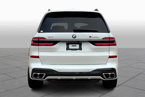 2025 BMW X7 M60i