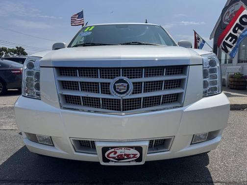 Off White 2011 Cadillac Escalade Platinum Edition