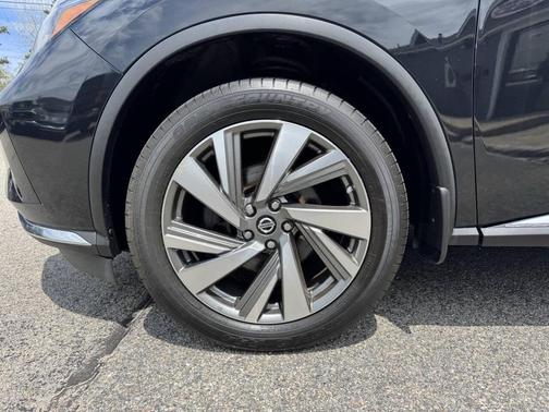 Magnetic Black Pearl 2019 Nissan Murano SL