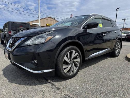 Magnetic Black Pearl 2019 Nissan Murano SL