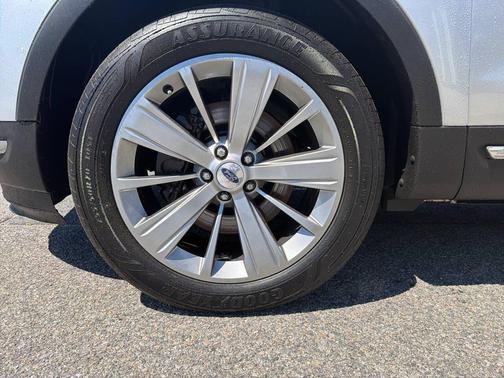 Ingot Silver Metallic 2018 Ford Explorer Limited