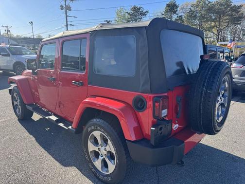 Firecracker Red Clearcoat 2017 Jeep Wrangler Unlimited Sahara