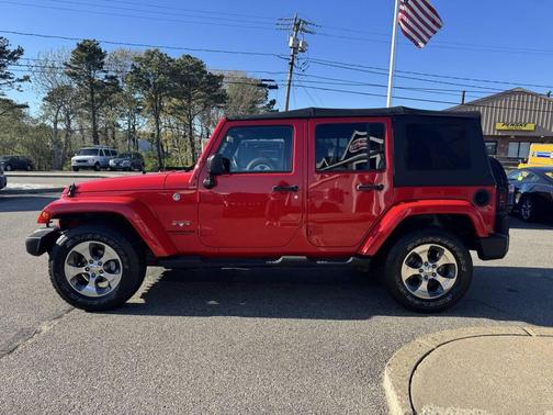 Firecracker Red Clearcoat 2017 Jeep Wrangler Unlimited Sahara