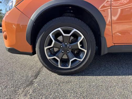 Tangerine Orange Pearl 2014 Subaru XV Crosstrek 2.0i Premium