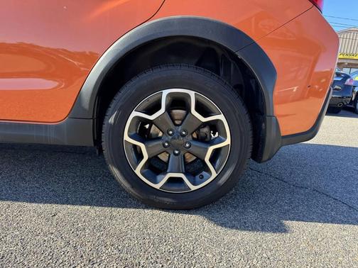 Tangerine Orange Pearl 2014 Subaru XV Crosstrek 2.0i Premium