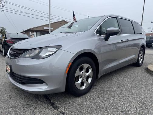 2017 Chrysler Pacifica LX
