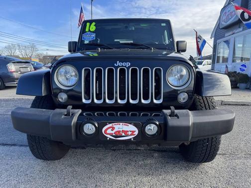 2016 Jeep Wrangler Sahara