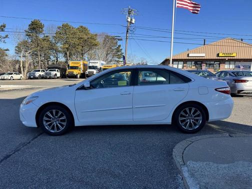 2016 Toyota Camry XLE