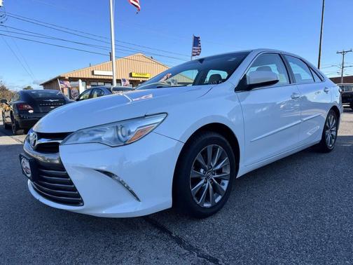 2016 Toyota Camry XLE