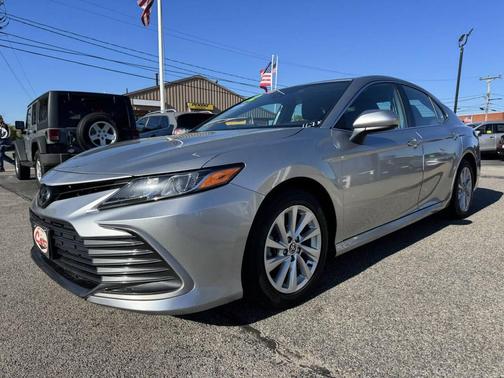 Celestial Silver Metallic 2022 Toyota Camry LE