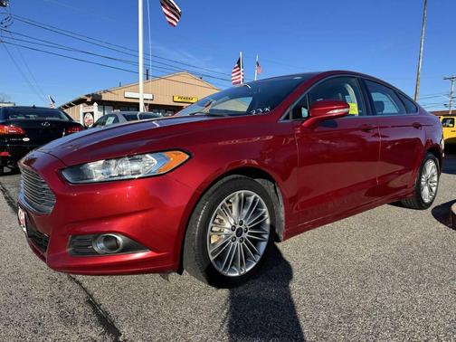 2016 Ford Fusion SE