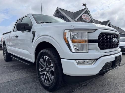 Oxford White 2021 Ford F-150 XL