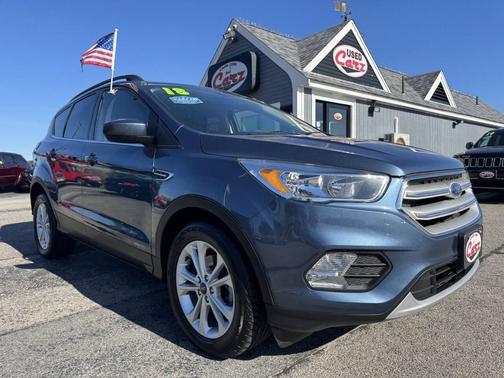Blue 2018 Ford Escape SE