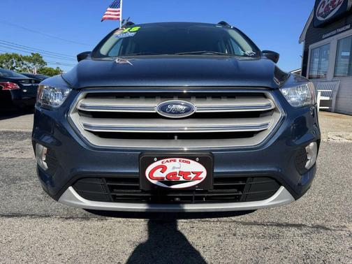 Blue 2018 Ford Escape SE