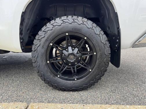 2017 Toyota Tundra SR5