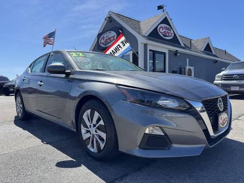 Gun Metallic 2022 Nissan Altima S FWD