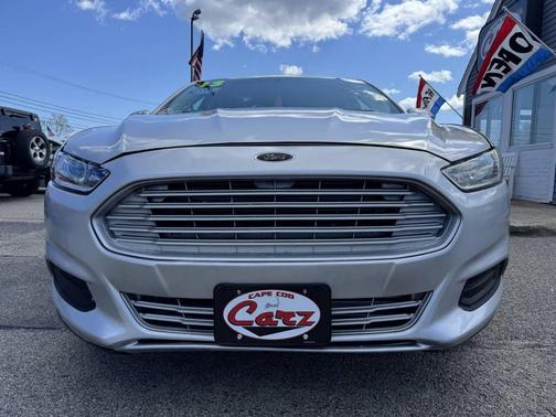 Ingot Silver 2013 Ford Fusion SE