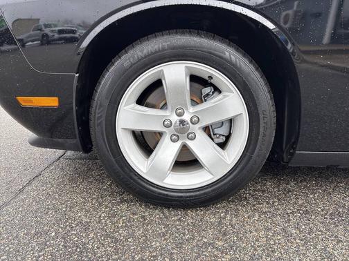 Black Clearcoat 2014 Dodge Challenger R/T