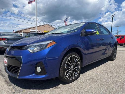 Blue Crush Metallic 2015 Toyota Corolla S Plus
