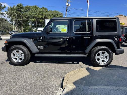 Black Clearcoat 2019 Jeep Wrangler Unlimited Sport