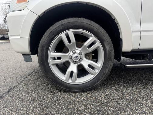 2010 Ford Explorer Limited