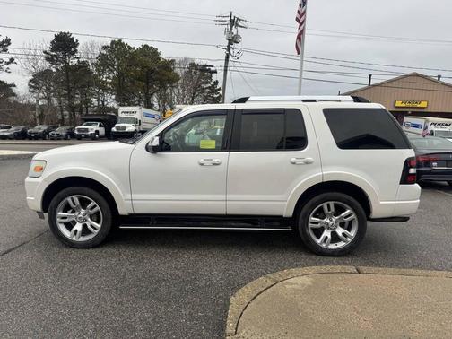2010 Ford Explorer Limited
