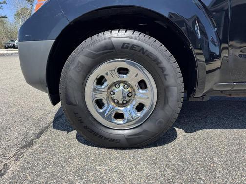 Super Black 2013 Nissan Frontier S