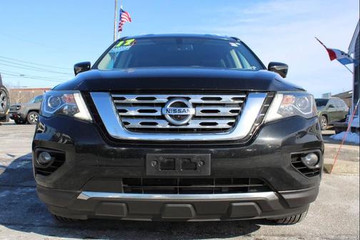 2017 Nissan Pathfinder SL