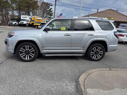 Classic Silver Metallic 2016 Toyota 4Runner Limited