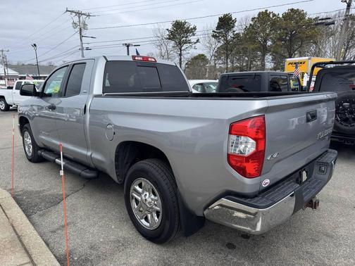 2018 Toyota Tundra SR5