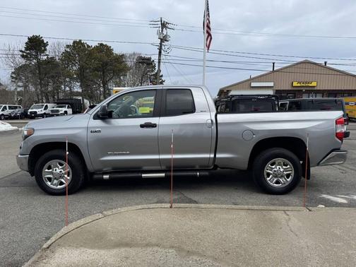 2018 Toyota Tundra SR5
