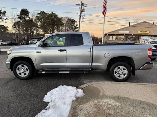 2018 Toyota Tundra SR5