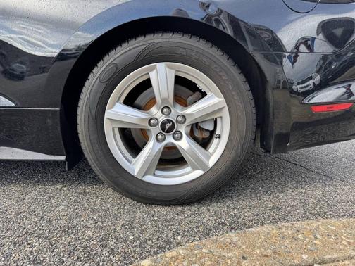 2015 Ford Mustang V6