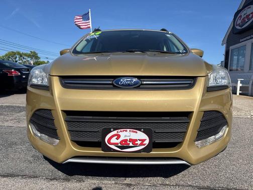 Karat Gold 2014 Ford Escape SE