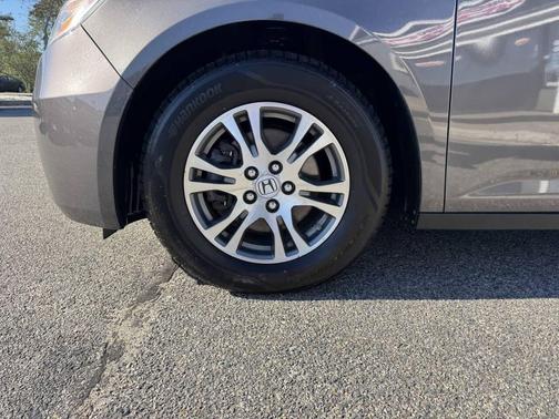 Polished Metal Metallic 2012 Honda Odyssey EX-L