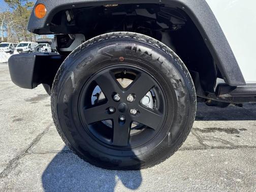 2016 Jeep Wrangler Unlimited Black Bear