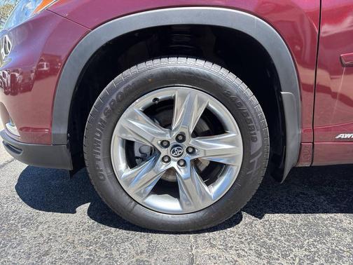 Ooh La La Rouge Mica 2016 Toyota Highlander Hybrid Platinum